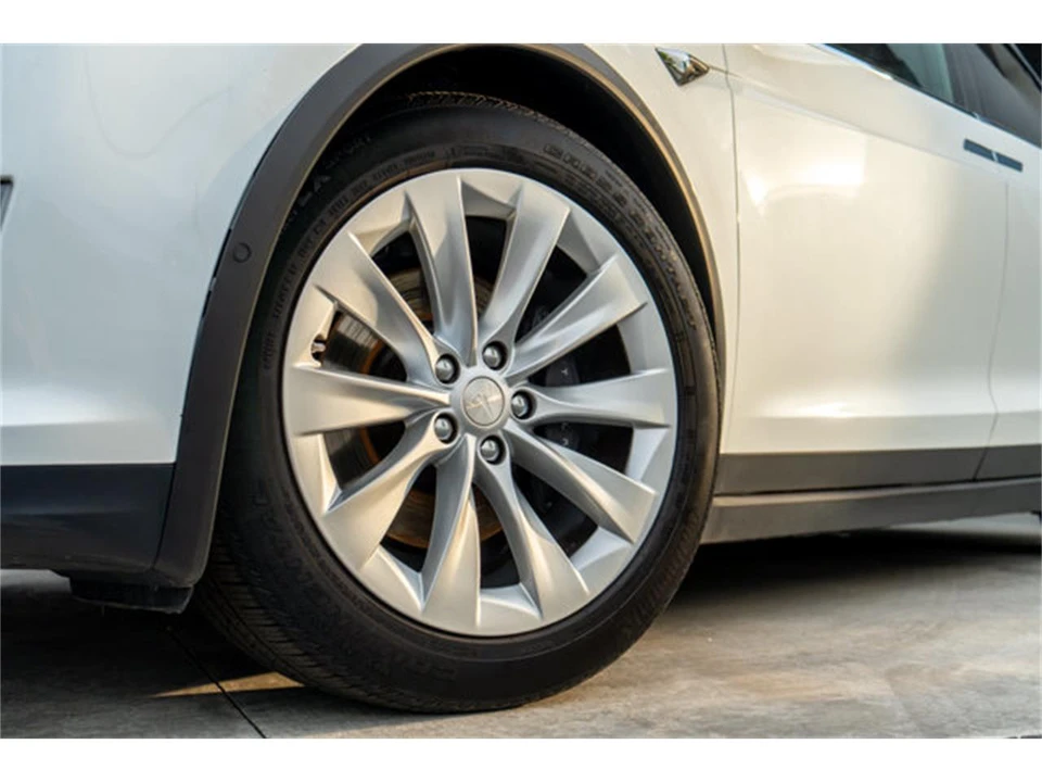 2017 Tesla Model X - Image 5 of 14