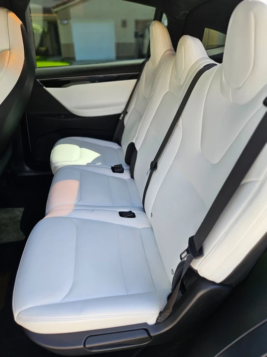 2017 Tesla Model X - Image 5 of 6
