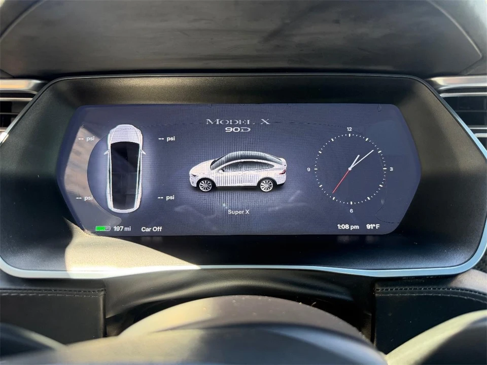 2017 Tesla Model X - Image 16 of 23