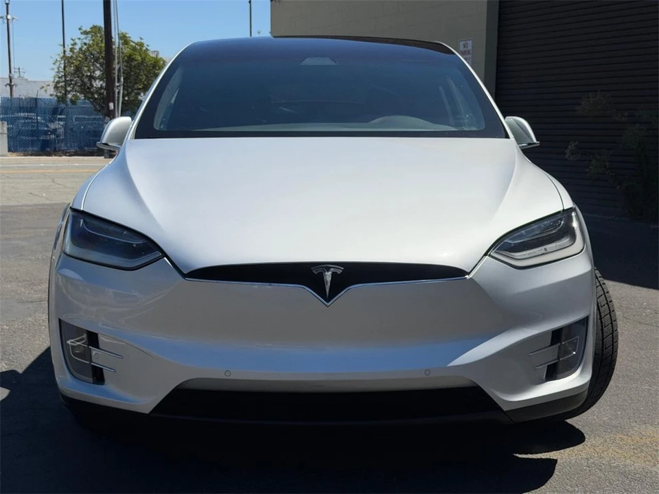 2017 Tesla Model X - Image 6 of 23
