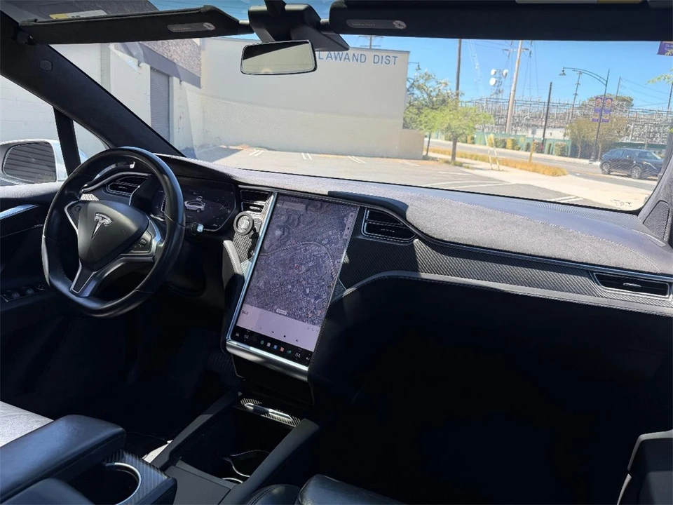 2017 Tesla Model X - Image 23 of 23
