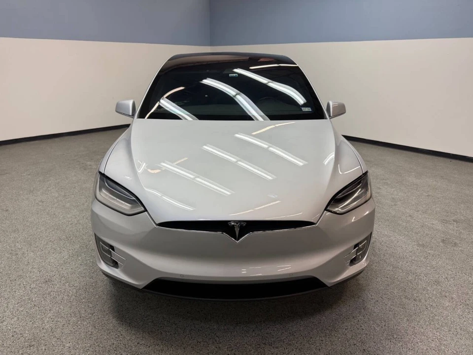 2017 Tesla Model X - Image 9 of 21
