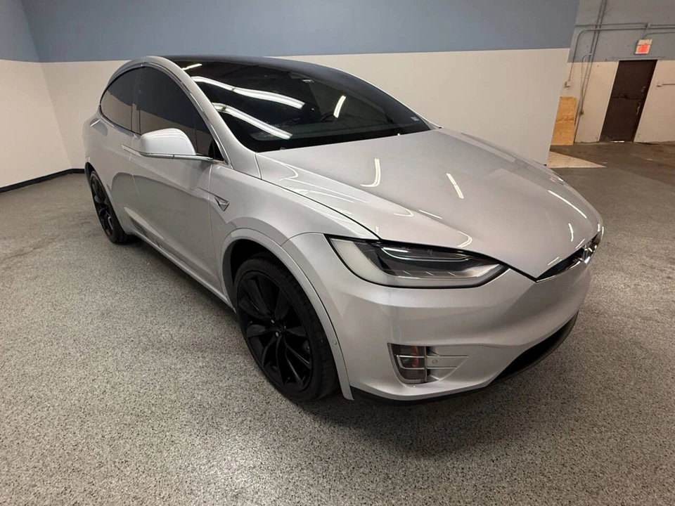 2017 Tesla Model X - Image 8 of 21