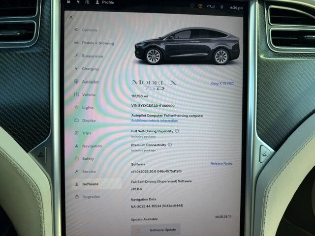 2017 Tesla Model X - Image 10 of 12