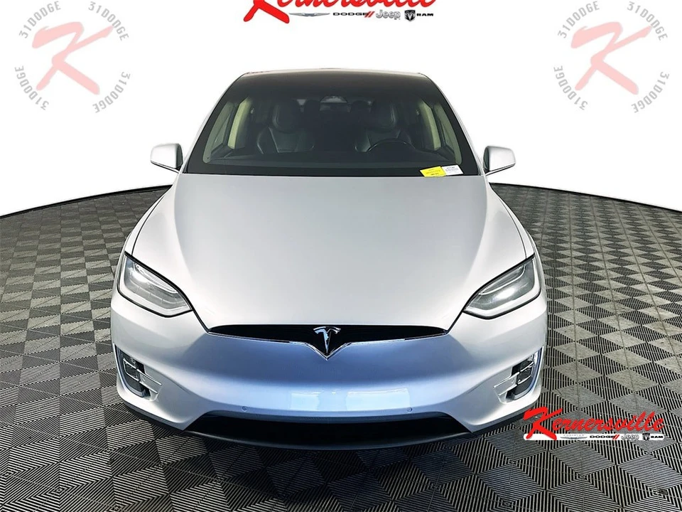 2017 Tesla Model X - Image 2 of 12
