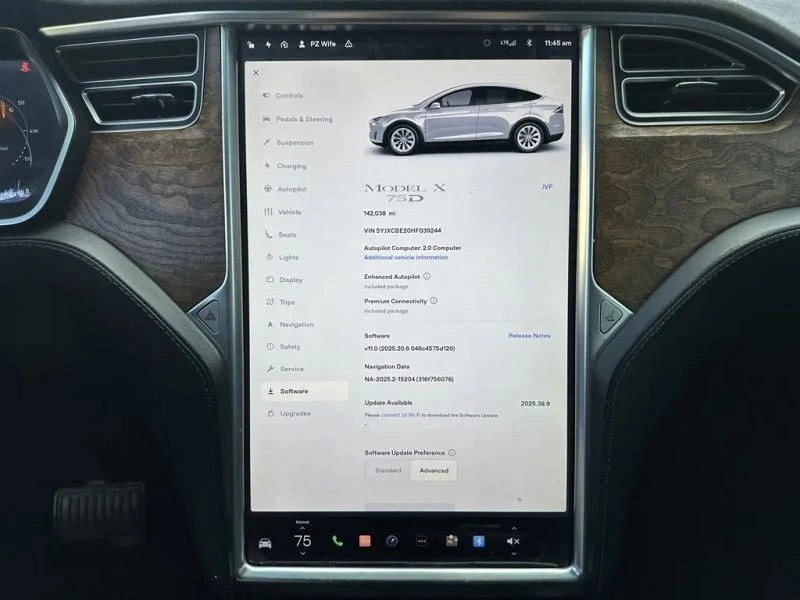 2017 Tesla Model X - Image 11 of 12