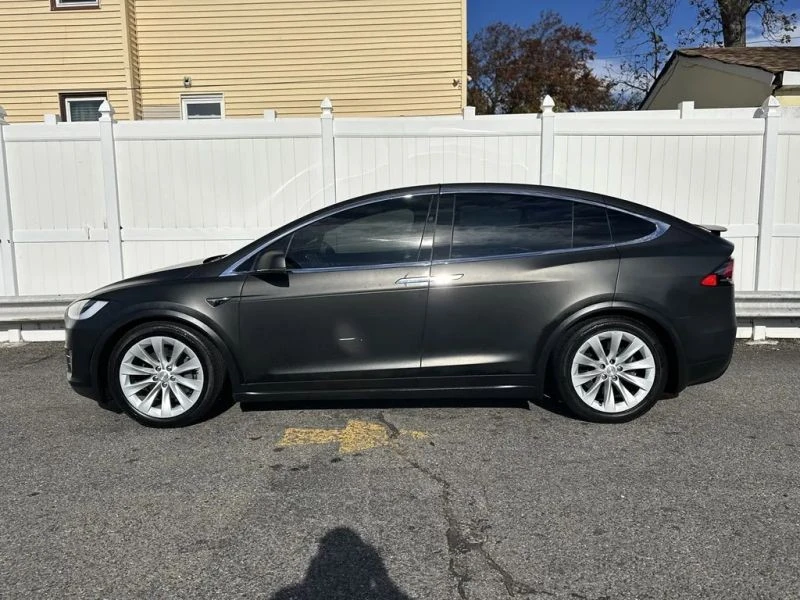 2017 Tesla Model X - Image 4 of 12