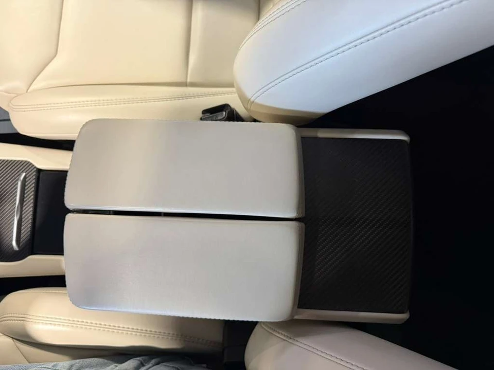 2017 Tesla Model X - Image 20 of 21