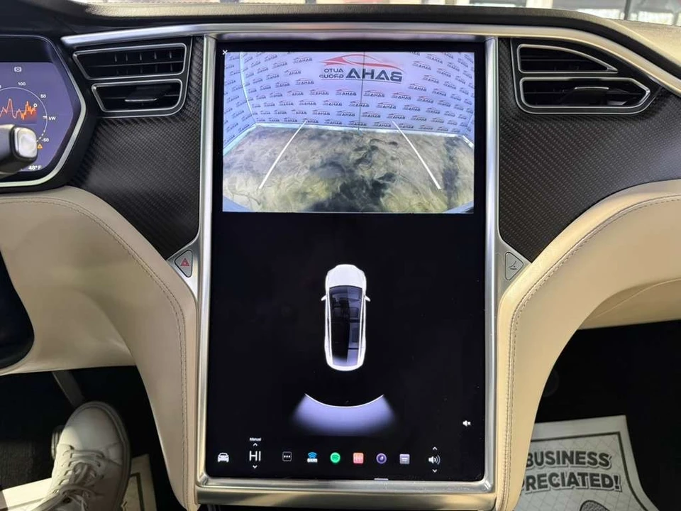 2017 Tesla Model X - Image 18 of 21