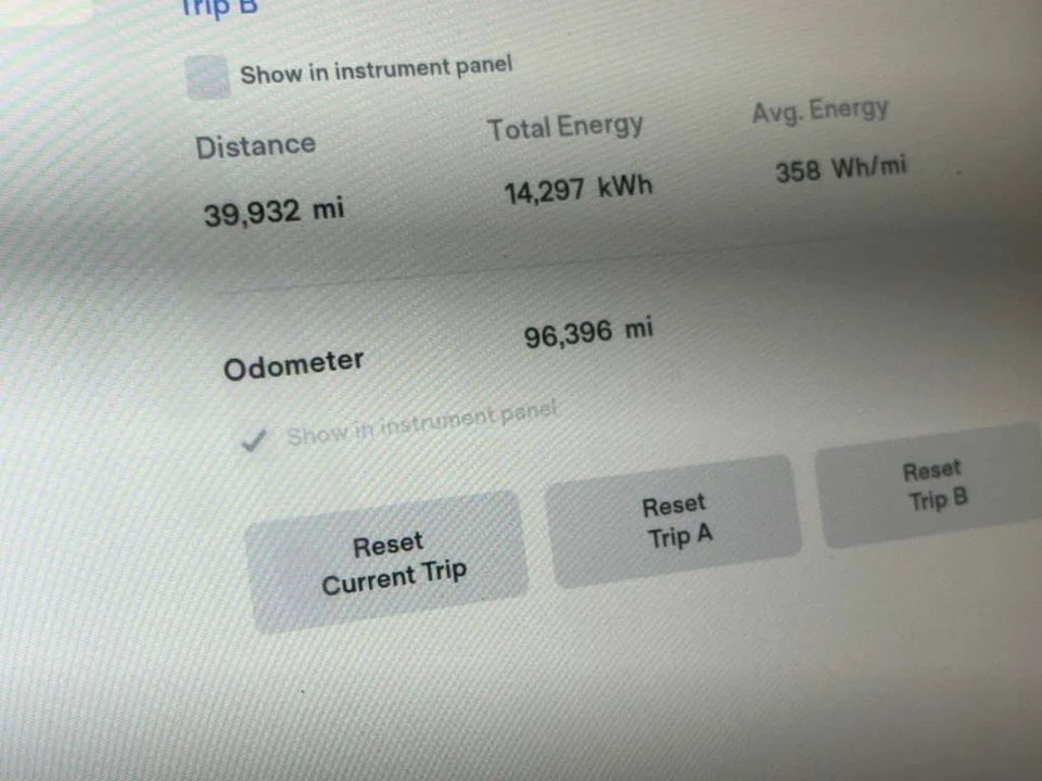 2017 Tesla Model X - Image 19 of 21