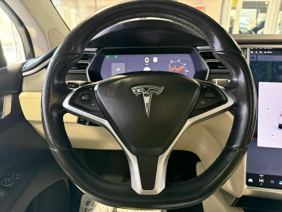 2017 Tesla Model X - Image 12 of 21