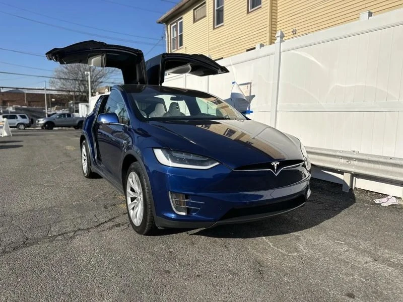 2017 Tesla Model X - Image 3 of 12