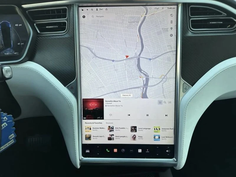 2017 Tesla Model X - Image 12 of 12