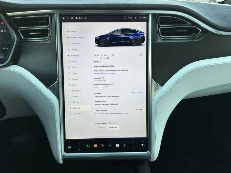 2017 Tesla Model X - Image 11 of 12