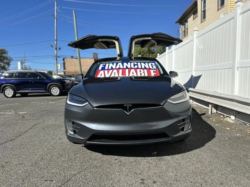 2017 Tesla Model X - Image 2 of 12