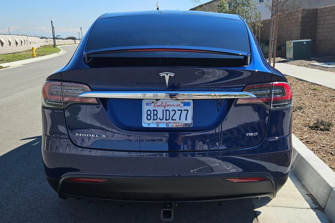 2017 Tesla Model X - Image 5 of 31