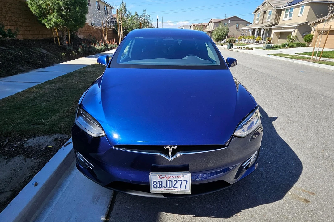 2017 Tesla Model X - Image 8 of 31