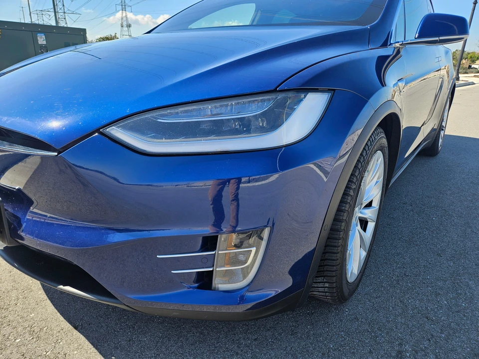 2017 Tesla Model X - Image 29 of 31