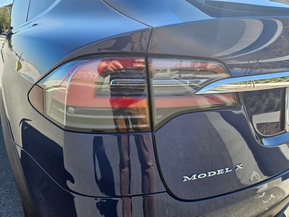 2017 Tesla Model X - Image 30 of 31