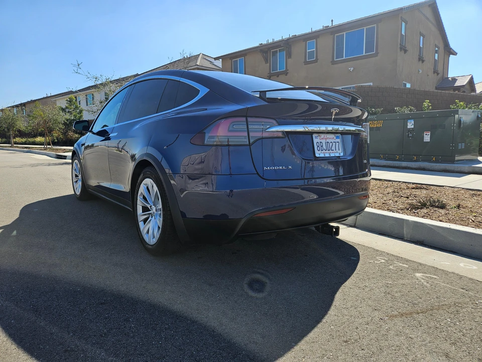 2017 Tesla Model X - Image 14 of 31