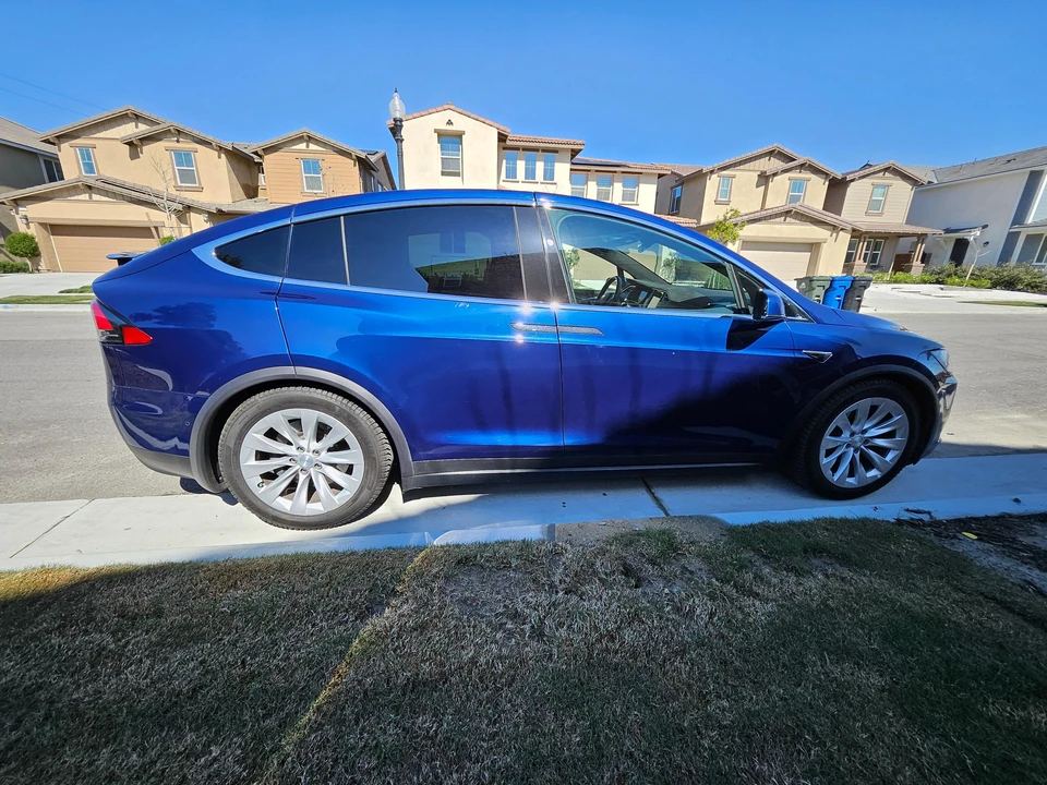 2017 Tesla Model X - Image 23 of 31