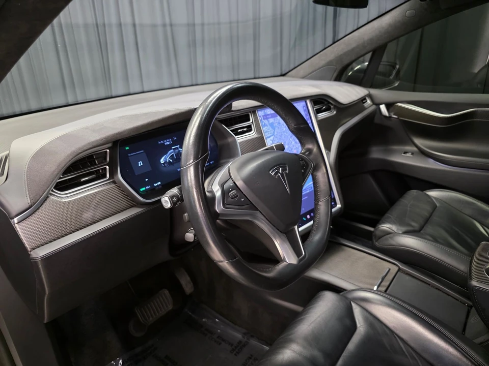 2017 Tesla Model X - Image 16 of 21