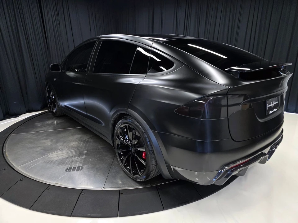 2017 Tesla Model X - Image 10 of 21