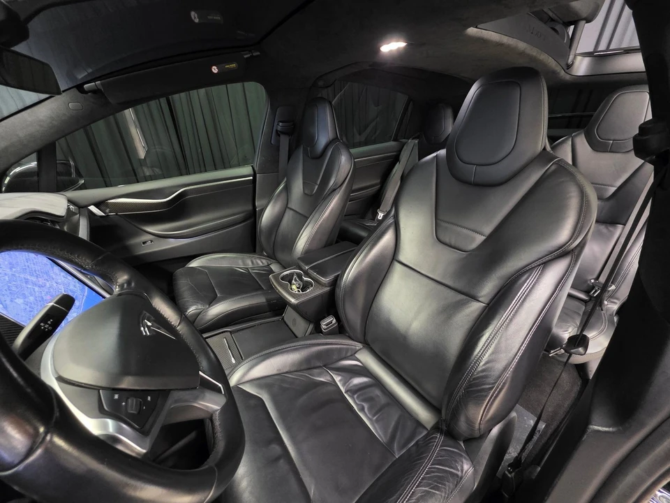 2017 Tesla Model X - Image 18 of 21