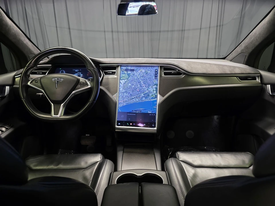 2017 Tesla Model X - Image 19 of 21