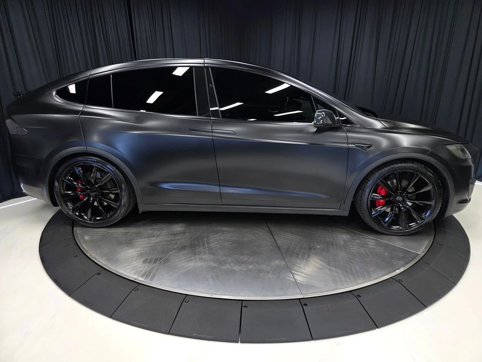2017 Tesla Model X - Image 13 of 21