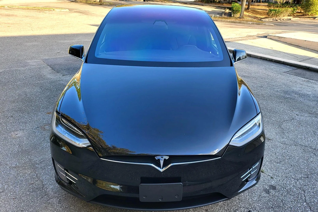 2017 Tesla Model X - Image 2 of 31
