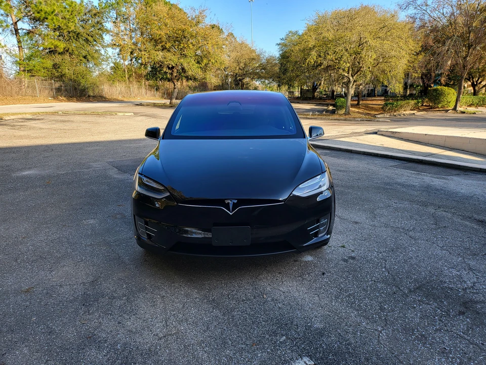 2017 Tesla Model X - Image 18 of 31