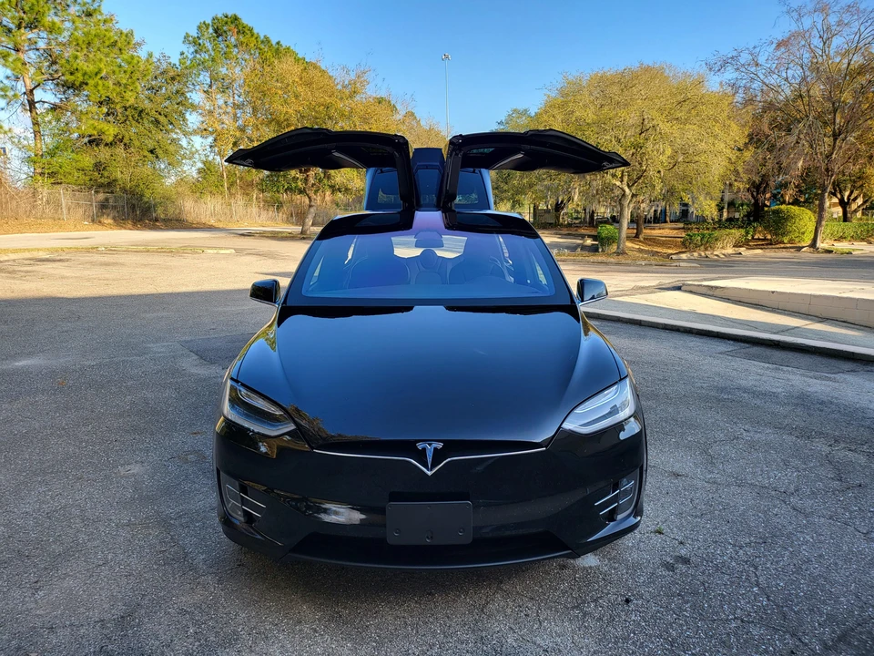 2017 Tesla Model X - Image 20 of 31