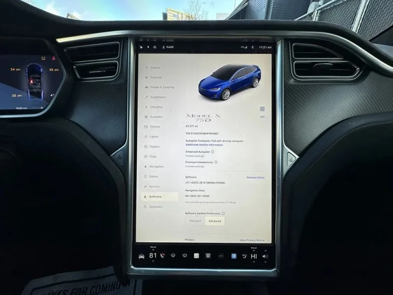 2017 Tesla Model X - Image 11 of 12