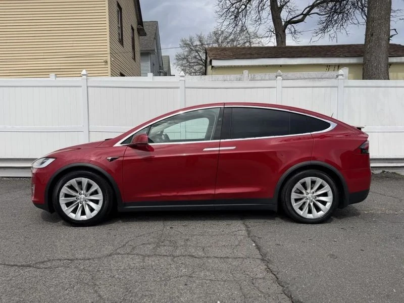 2017 Tesla Model X - Image 4 of 12