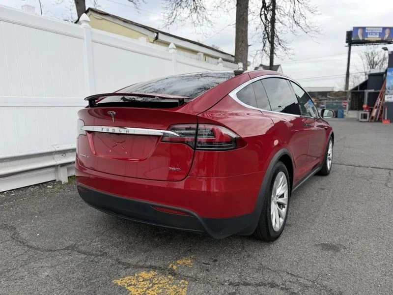 2017 Tesla Model X - Image 7 of 12