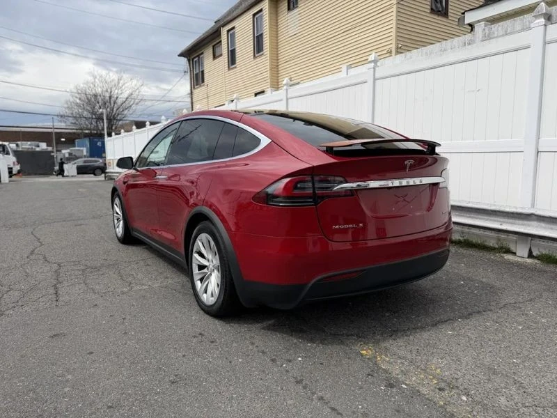 2017 Tesla Model X - Image 5 of 12