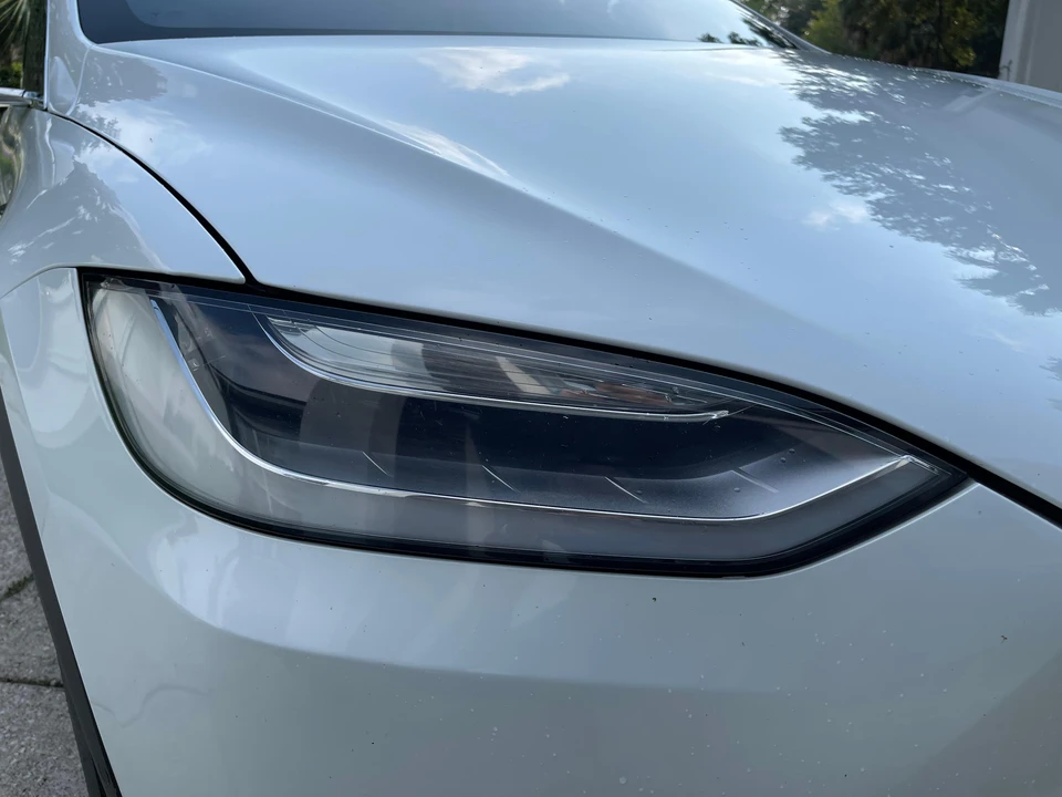 2017 Tesla Model X - Image 19 of 31