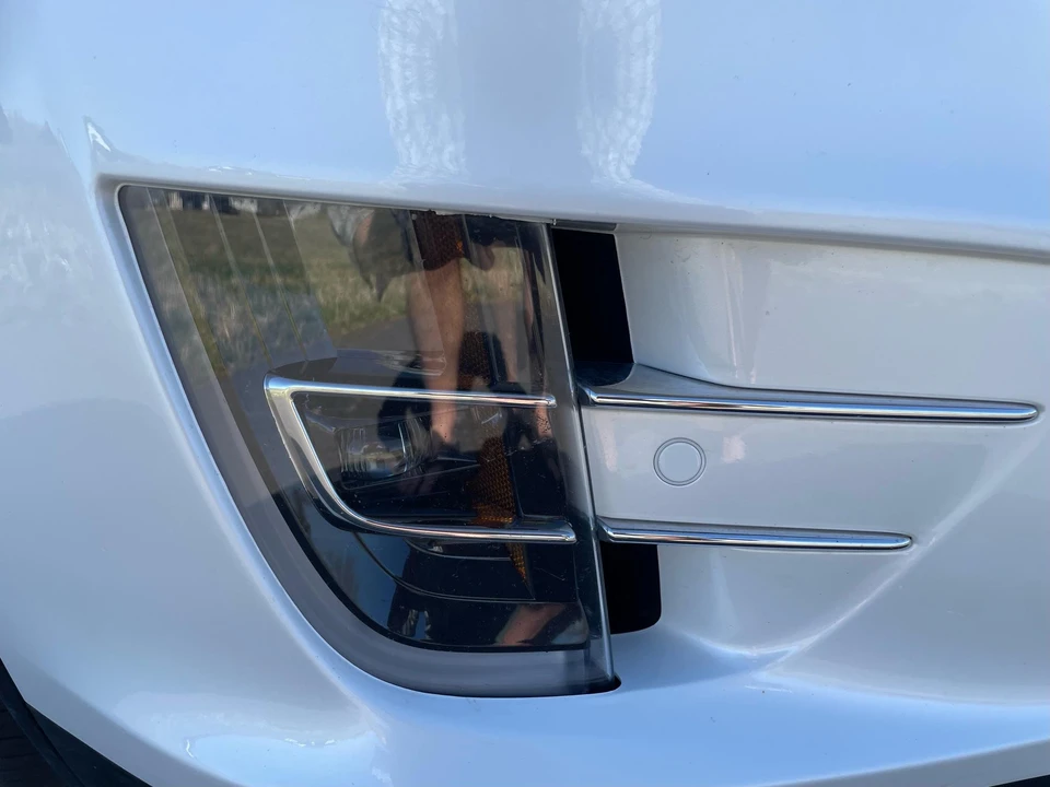 2017 Tesla Model X - Image 19 of 31