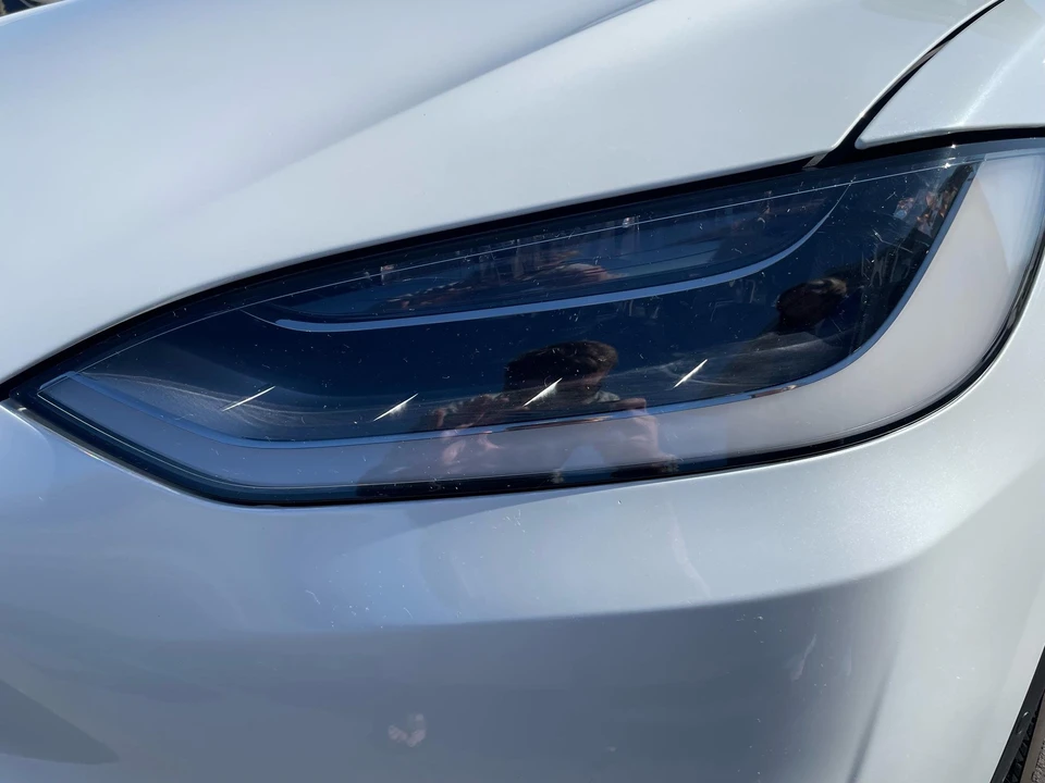 2017 Tesla Model X - Image 21 of 31