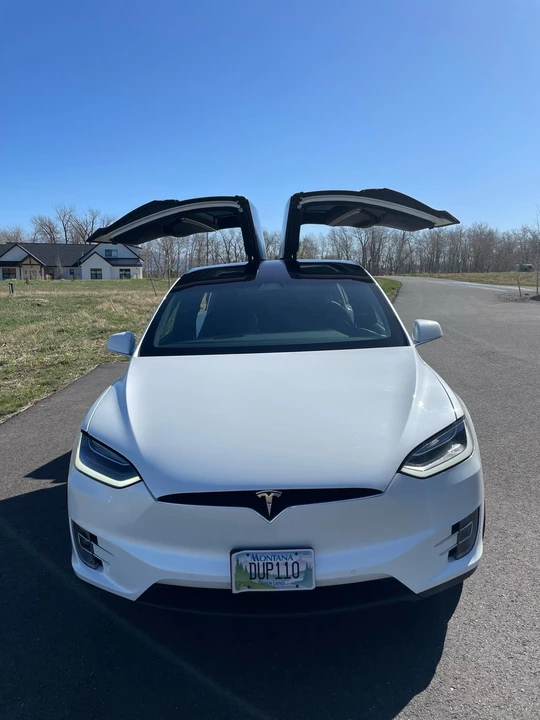 2017 Tesla Model X - Image 12 of 31