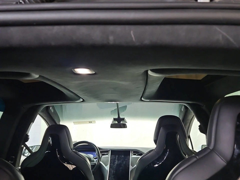 2017 Tesla Model X - Image 7 of 10