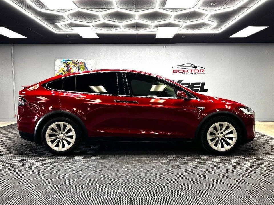 2017 Tesla Model X - Image 17 of 31