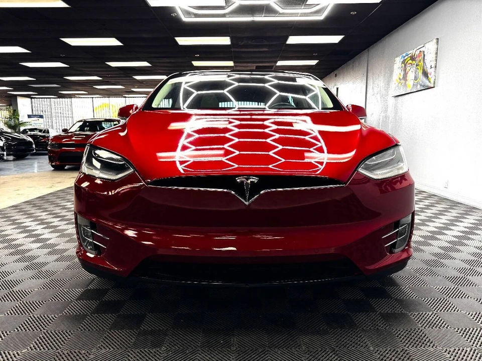 2017 Tesla Model X - Image 4 of 12