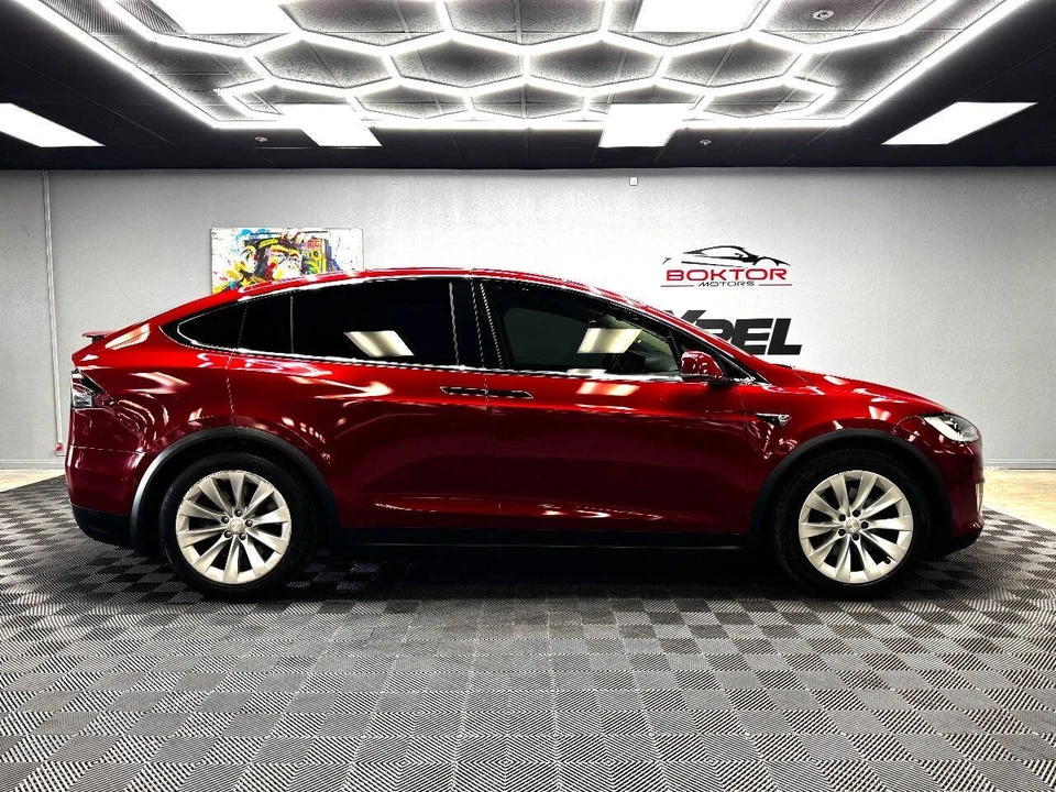 2017 Tesla Model X - Image 15 of 21