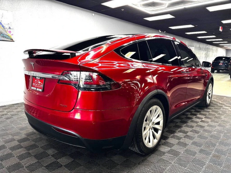 2017 Tesla Model X - Image 14 of 31