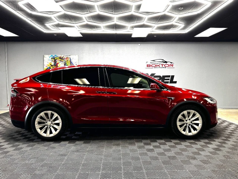 2017 Tesla Model X - Image 14 of 21