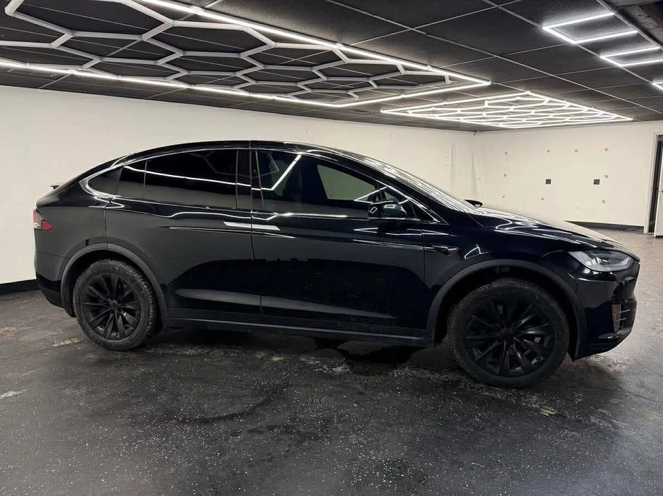 2017 Tesla Model X - Image 2 of 12
