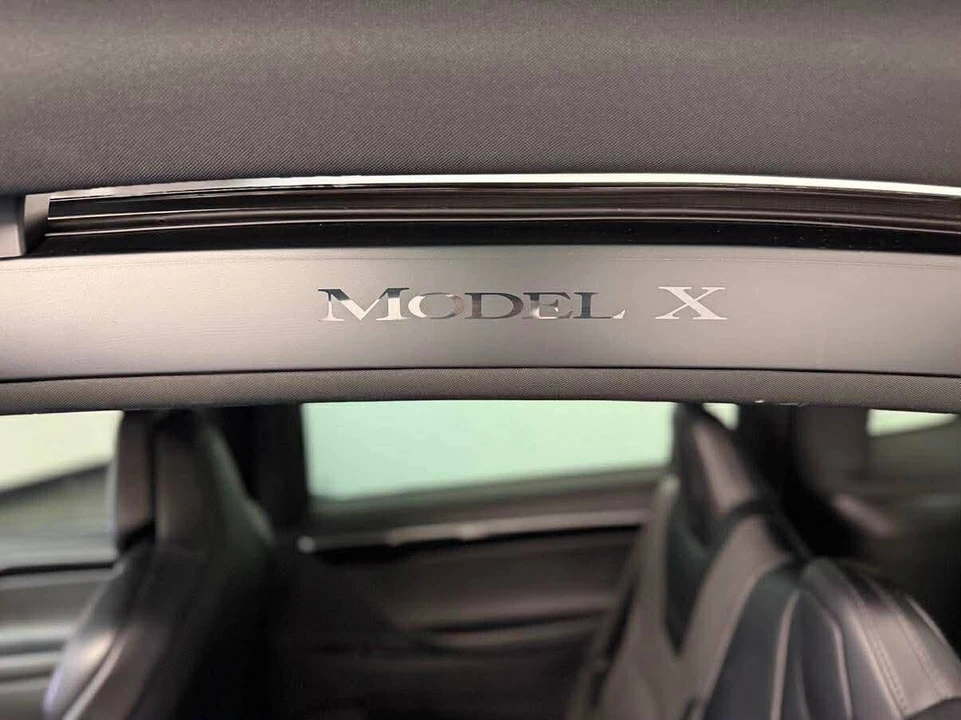 2017 Tesla Model X - Image 11 of 12