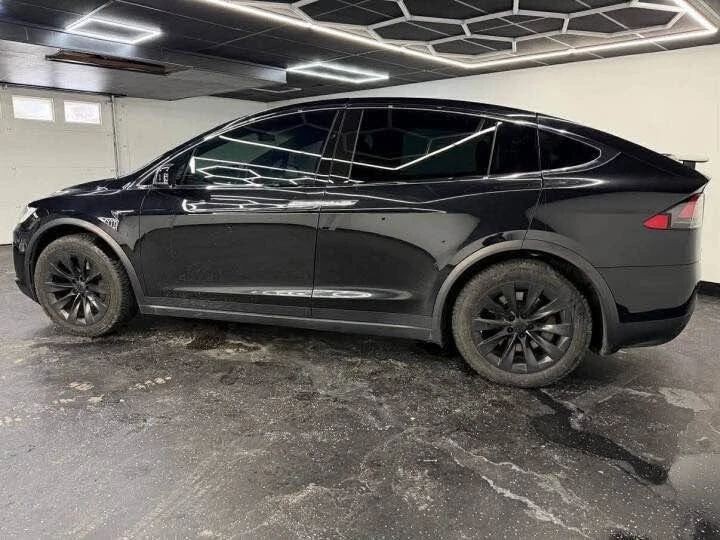 2017 Tesla Model X - Image 5 of 12